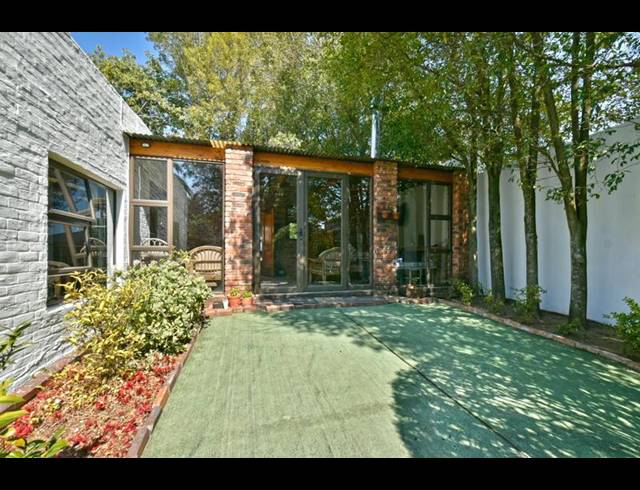 4 BEDROOM HOUSE FOR SALE IN THE GARDENS